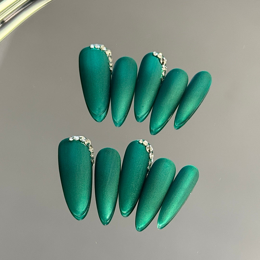 Emerald Curve press on nails