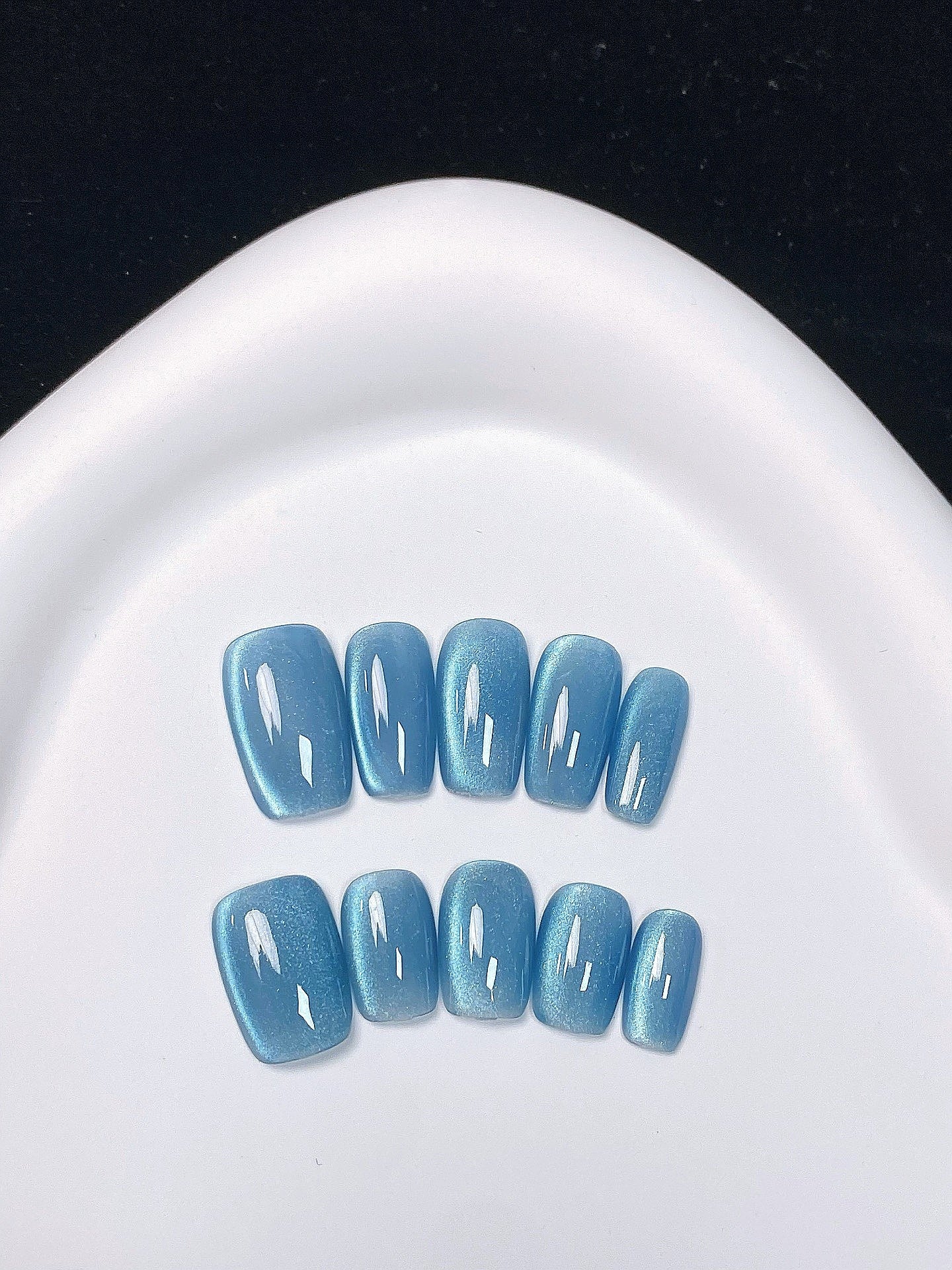 Aqua Shimmer press on nails
