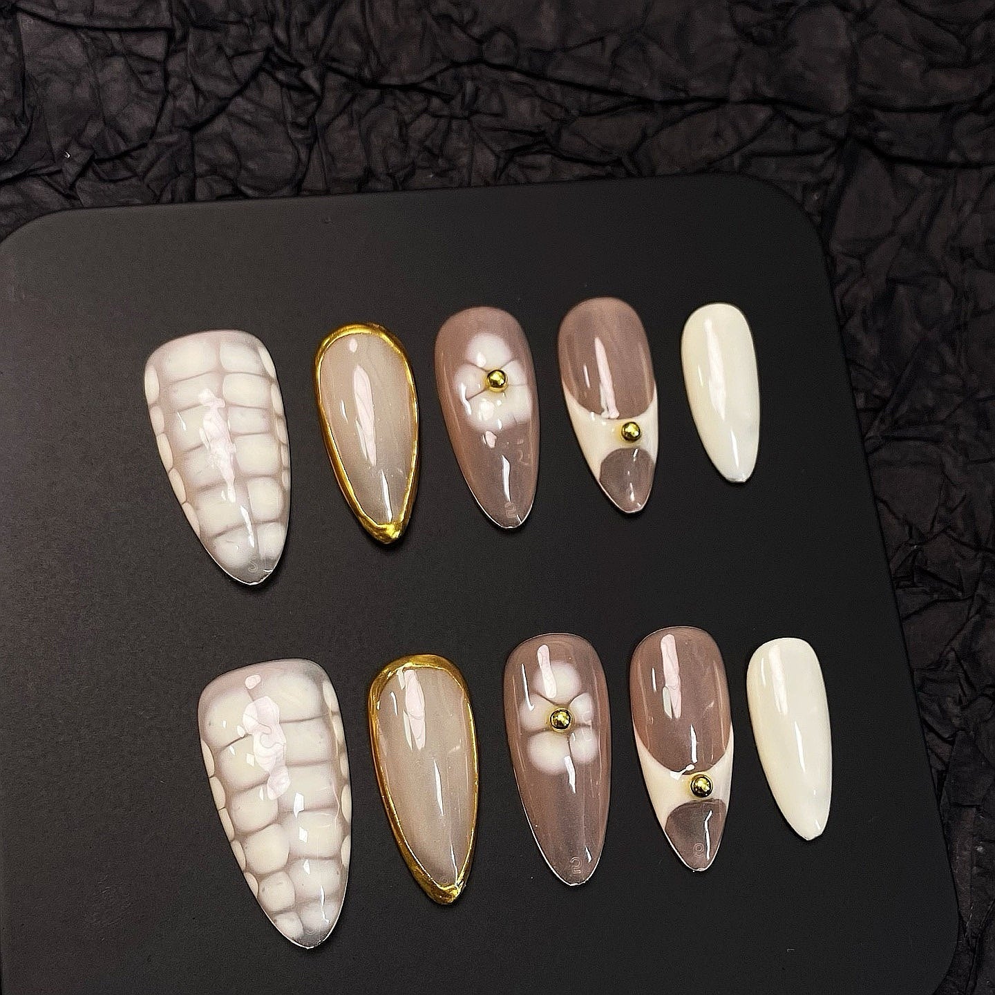Beige Lilies press on nails
