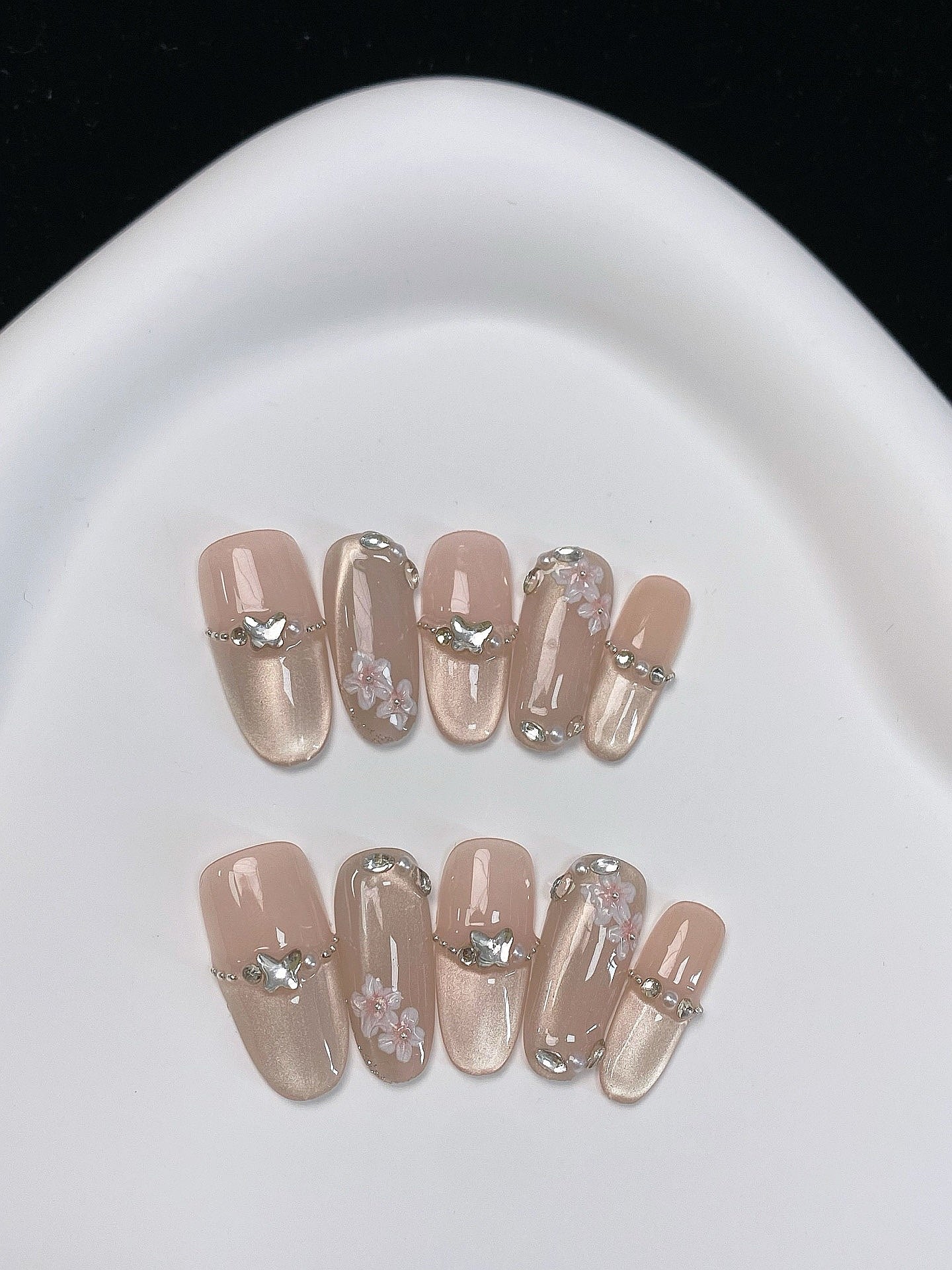 Blossom Chain press on nails