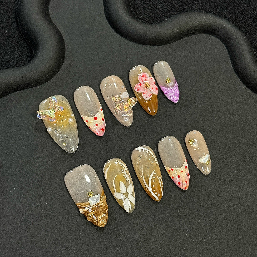 Butterfly Dots press on nails
