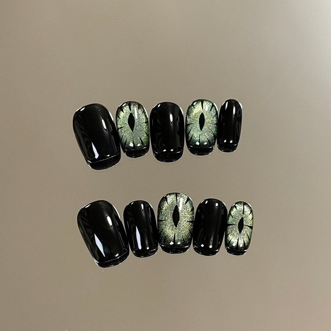 Cat Eye Enigma press on nails