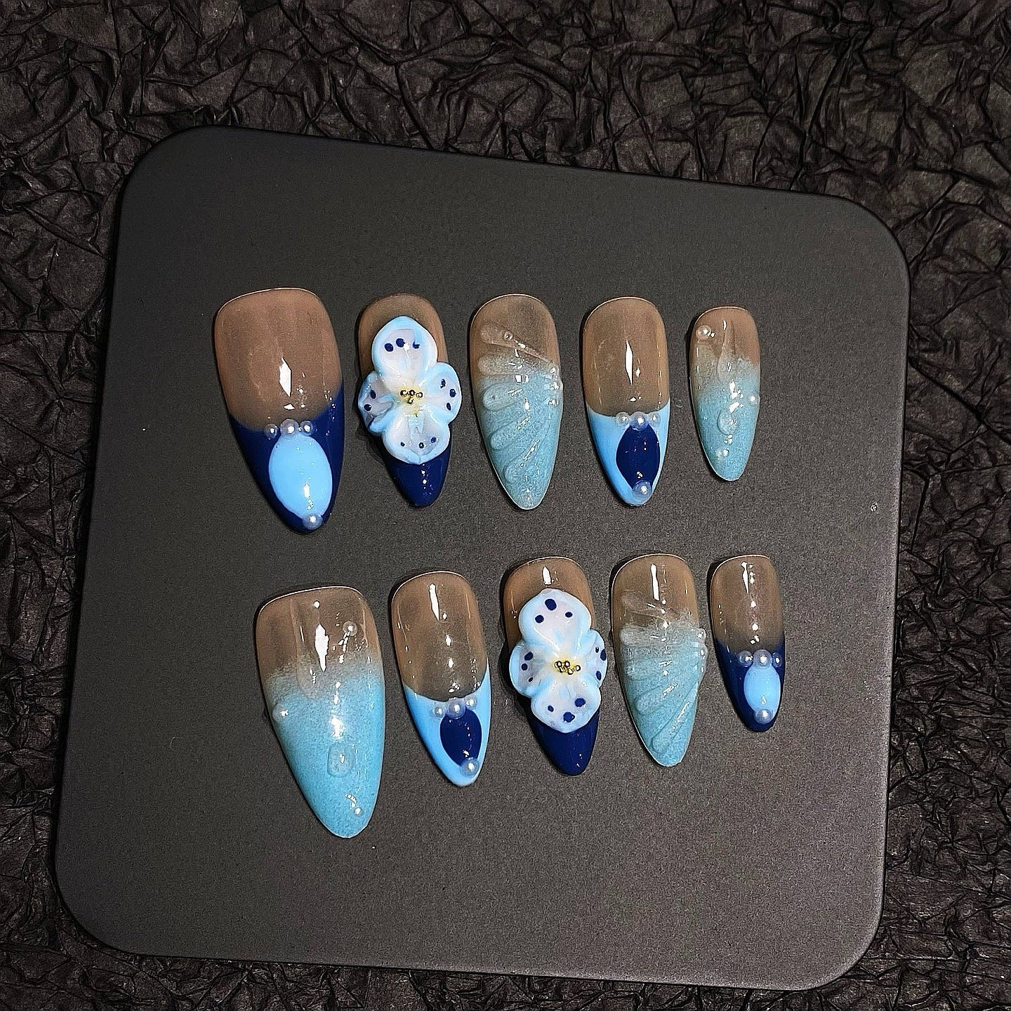 Cerulean Bloom press on nails