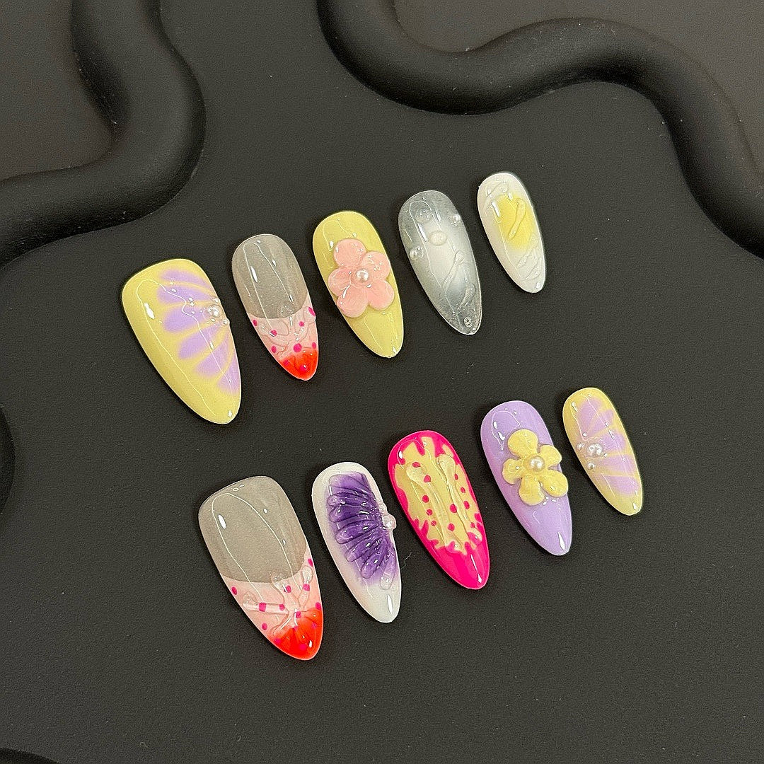 Flower Finesse press on nails