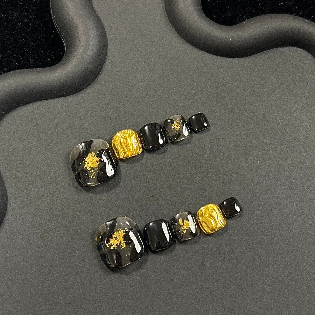 Golden Eclipse press on nails
