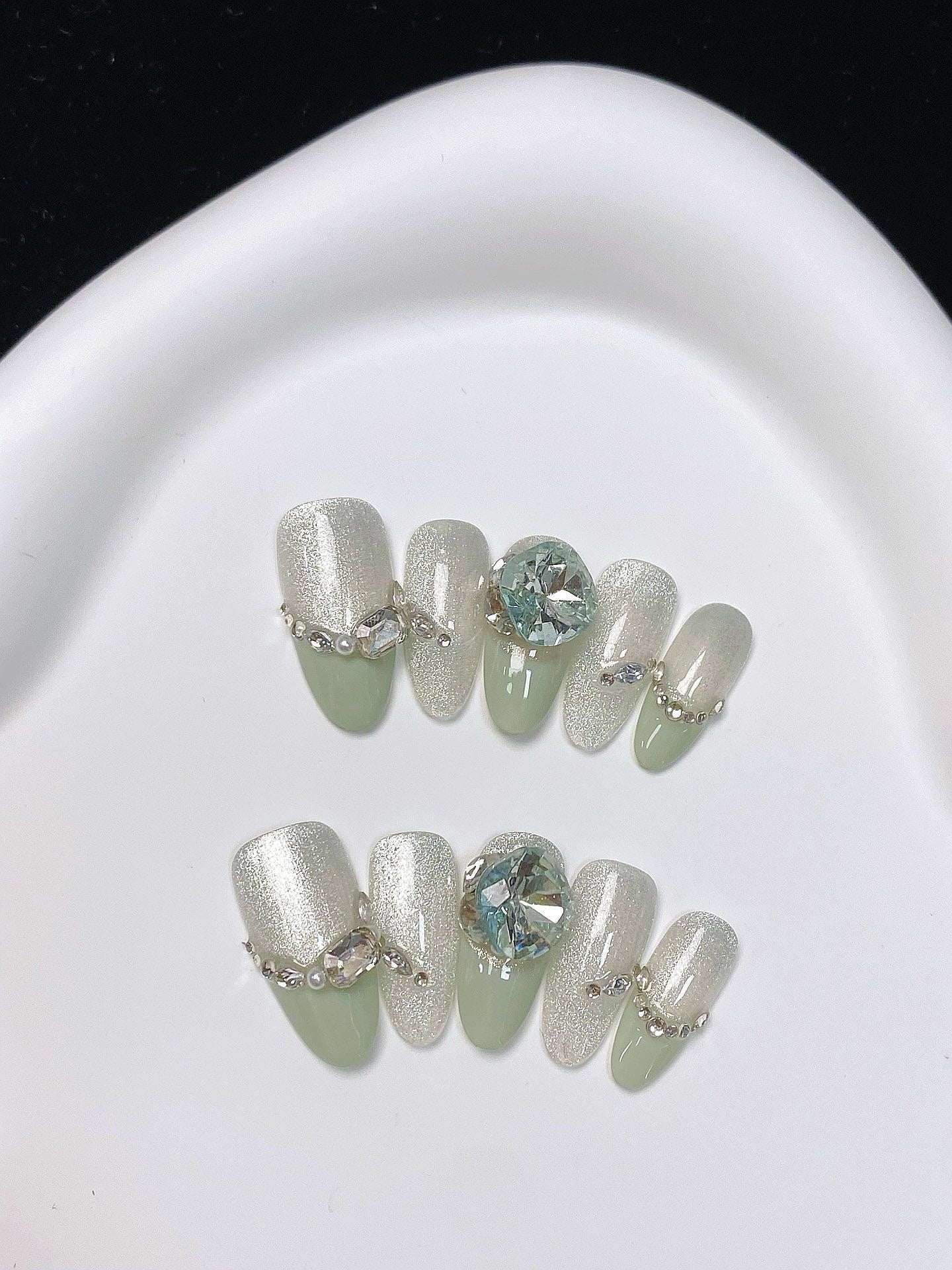 Jewel Crown press on nails
