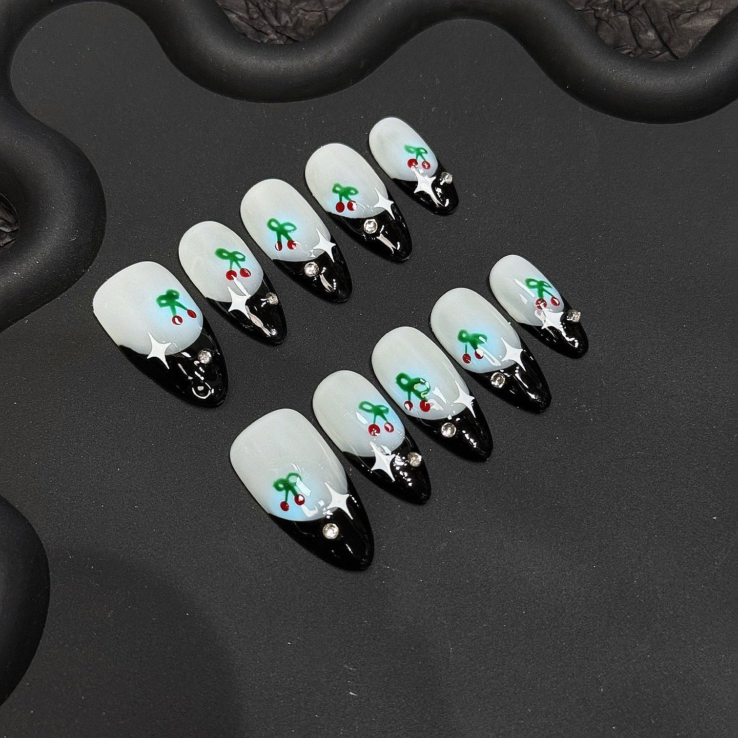 Mistletoe Frost press on nails