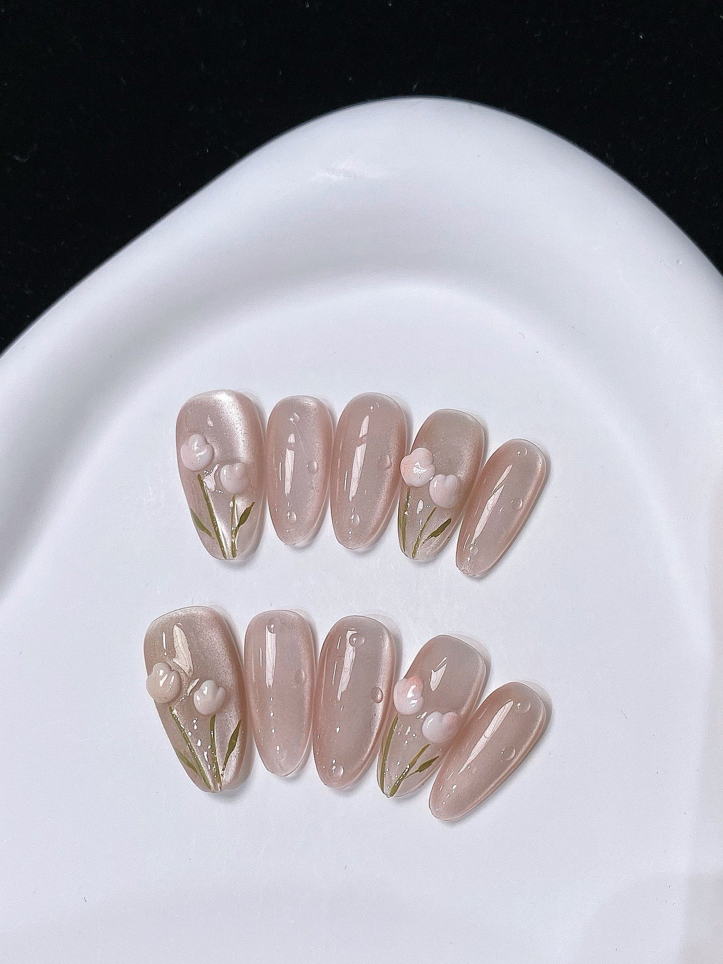 Petal Kiss press on nails