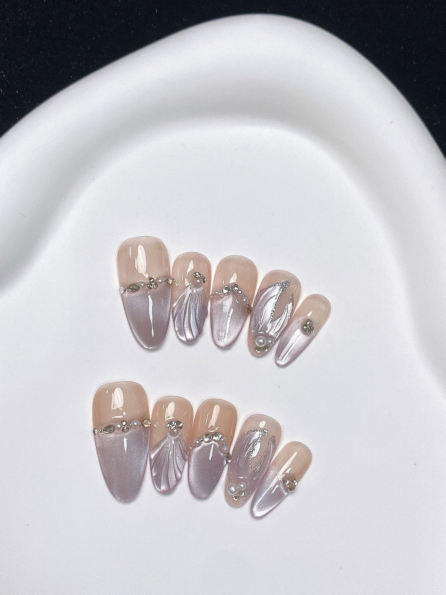 Seashell Luster press on nails