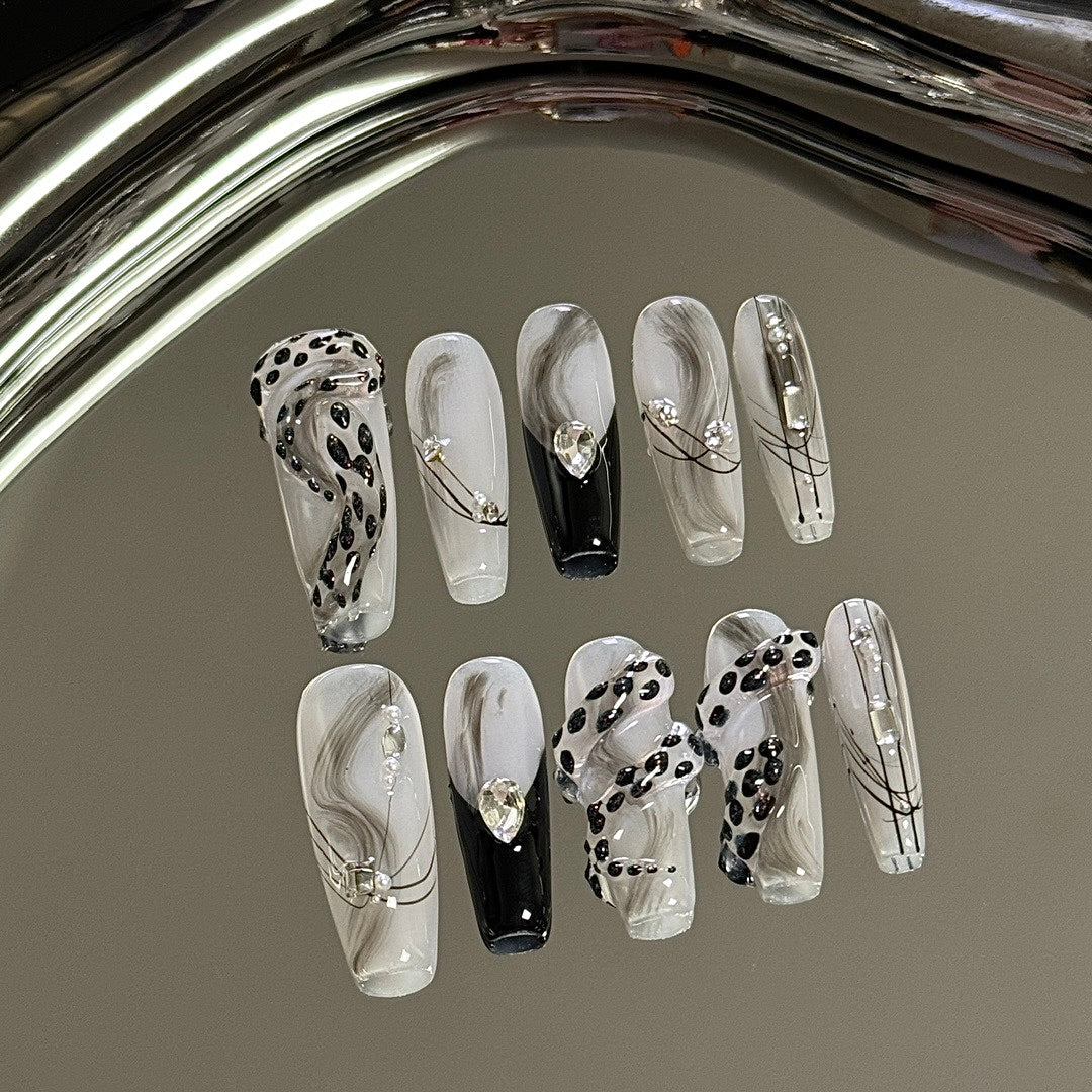 Serpent Gleam press on nails