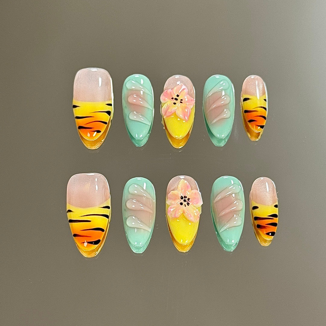Tiger Bloom press on nails